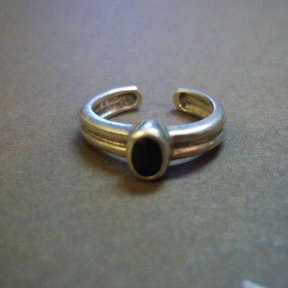 O0962 Retired Silpada Sterling silver Toe Ring - Picture 2 of 2
